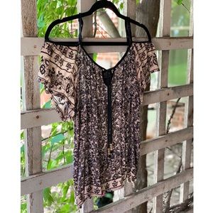 Light, off shoulder blouse, Paisley, offwhite